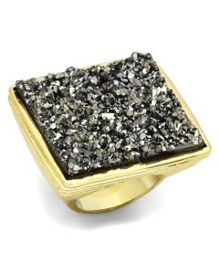JCE088 IP Gold(Ion Plating) Brass Ring with Synthetic Synthetic Stone in Jet