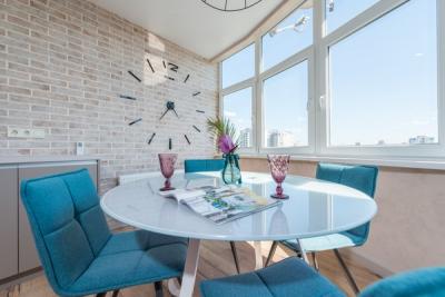 Tick-Tock Goes Chic: Elevate Your Space with a Round Wall Clock